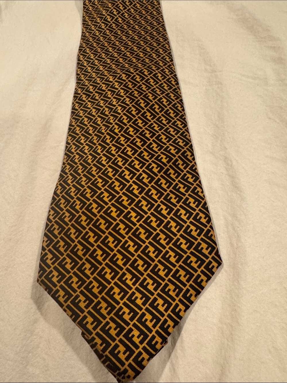 Vtg Fendi Logo Silk Patterned Men's Tie in Brown and Black Italy - Picture 2 of 6